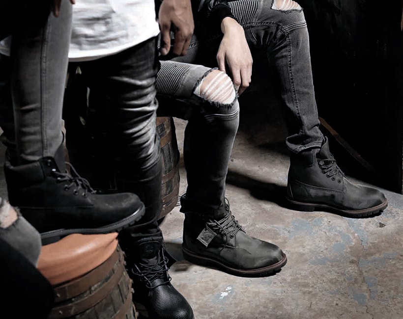 Black timberland outlet boots on feet